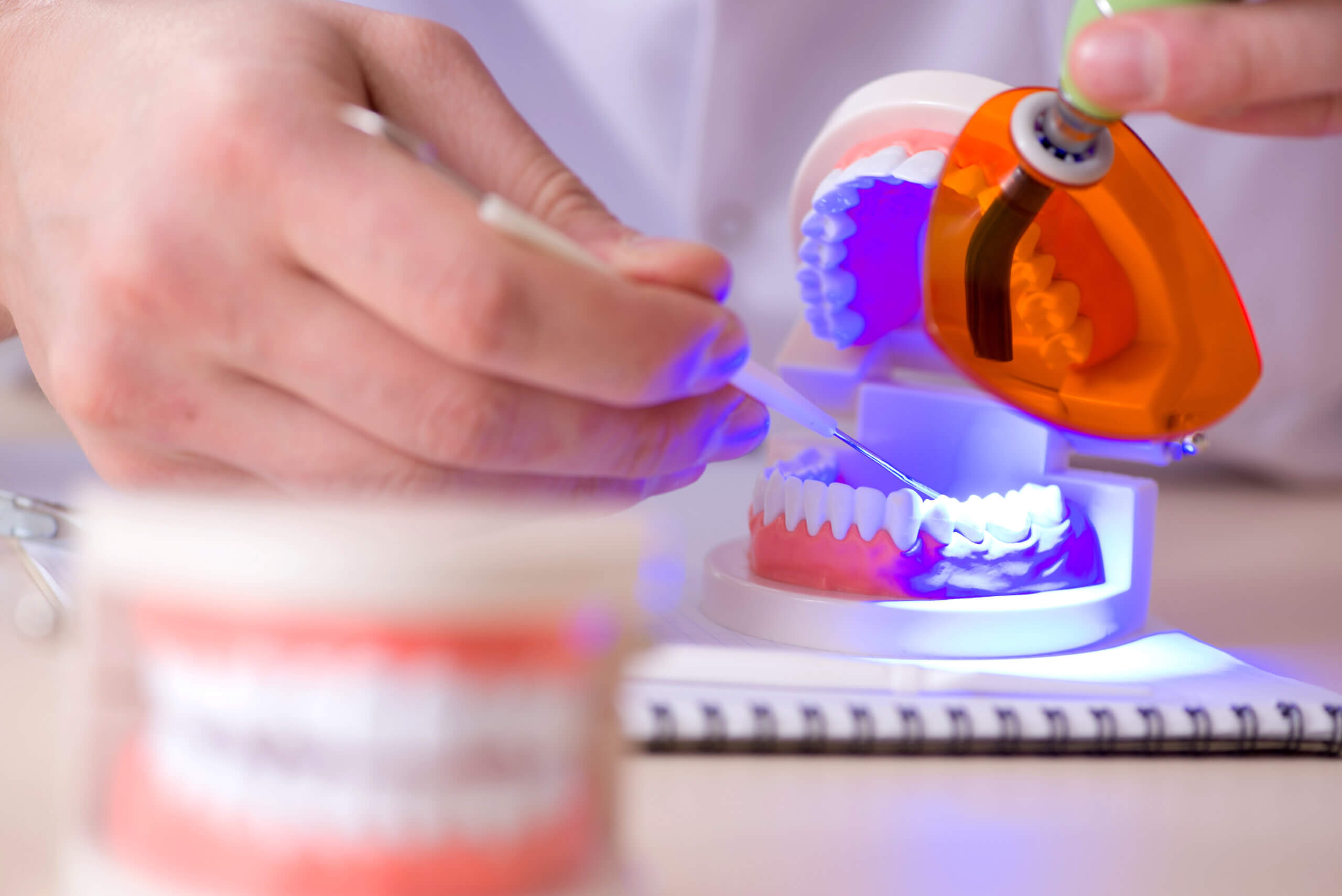 Difference Between a Periodontist and a Dentist